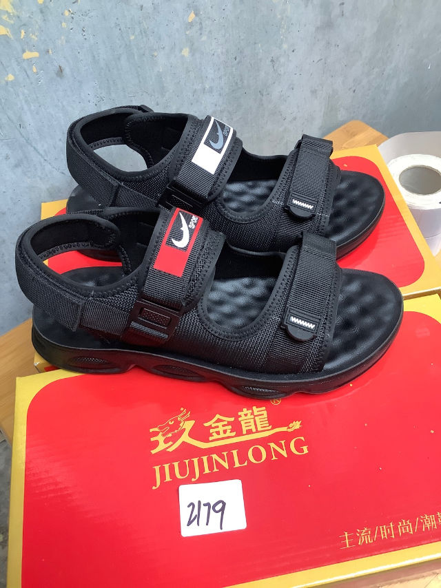 罗庄区酷派鞋厂
